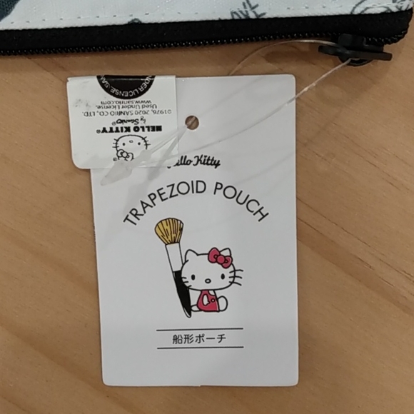 New Sanrio Hello Kitty Trapezoid Cosmetic Bag Travel Pouch Pencil Case - Picture 8 of 9